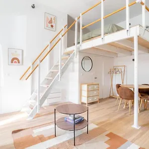 Bel Cosy Avec Mezzanine Lille